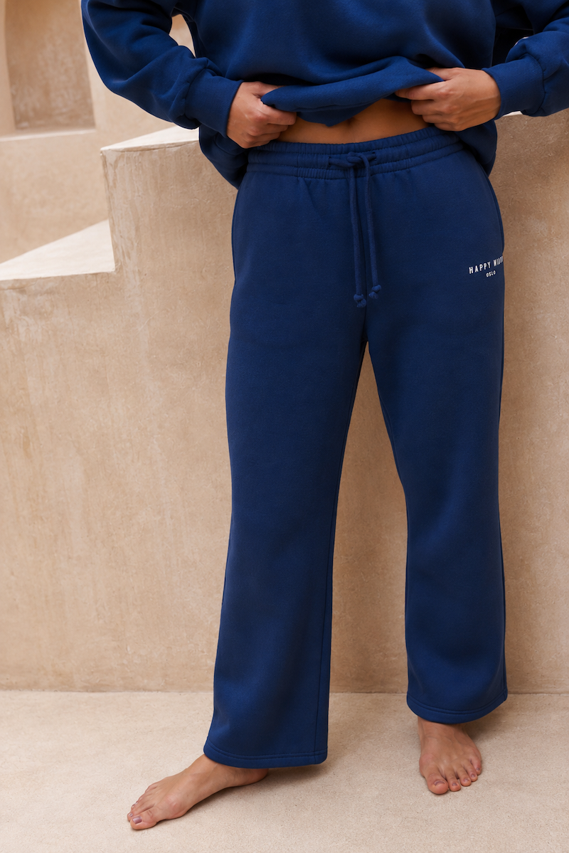 The Straight-Leg Sweatpants in Midnight Blue
