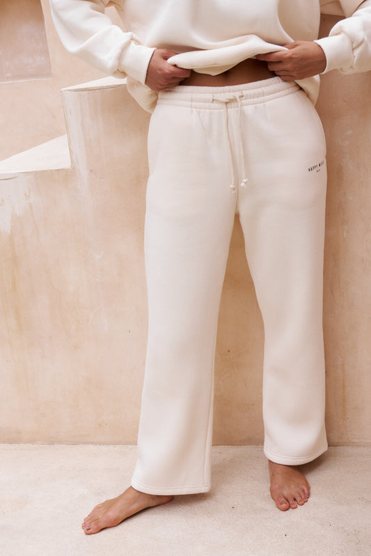 The Straight-Leg Sweatpants in Butter Cream