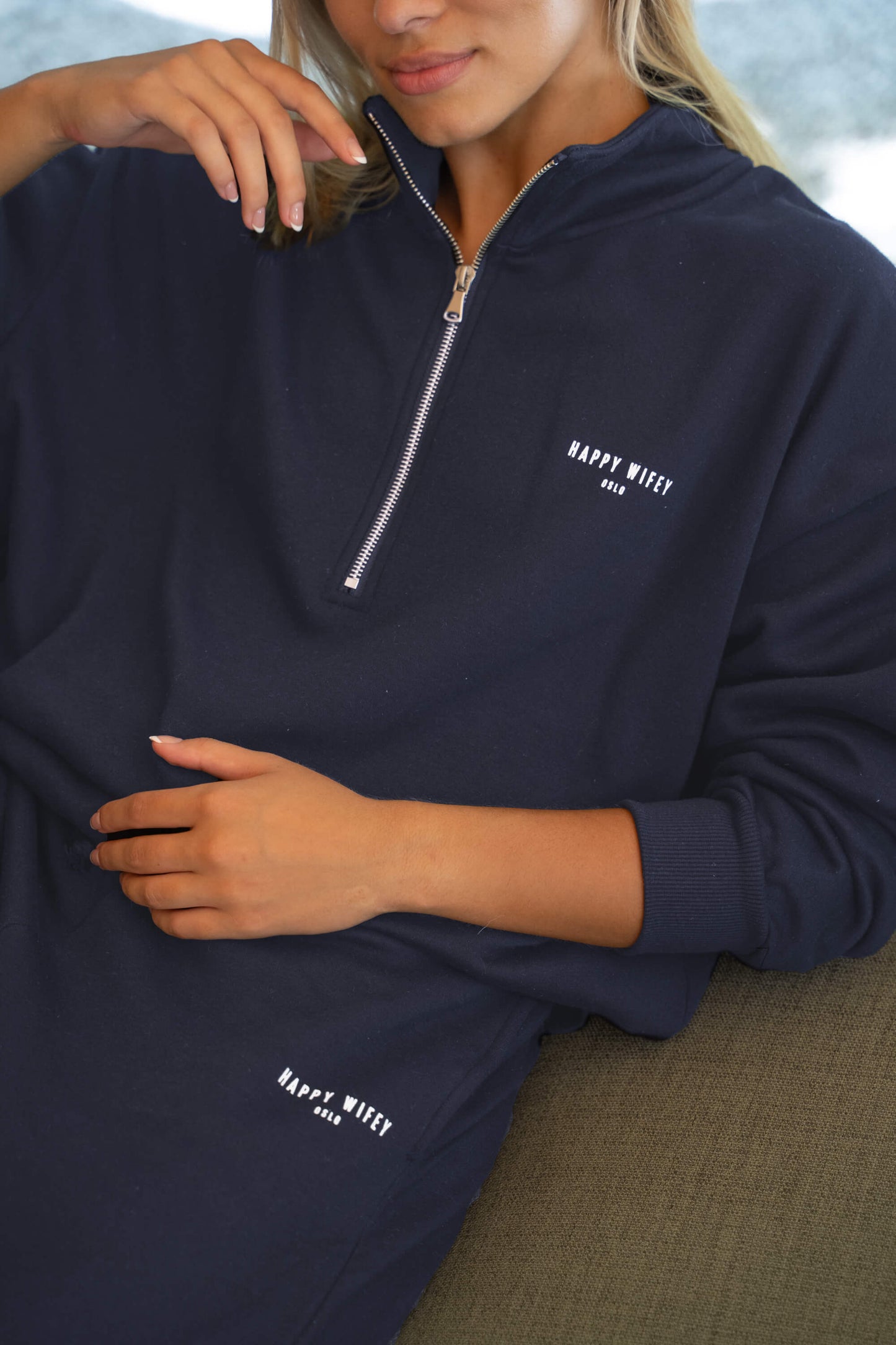 The Zip Sweatshirt in Midnight Blue